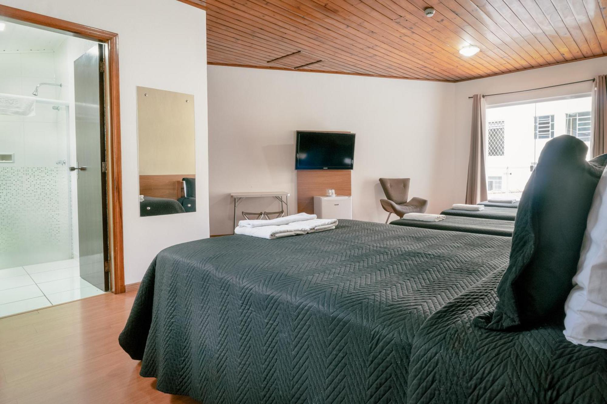 Hotel Geneve Campos do Jordão Buitenkant foto